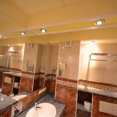 Grosses-reethaus-17c-duenenrose Casa vacanze Groß Zicker